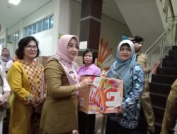 Pemkab Bantu Peralatan ke Pelaku IKM