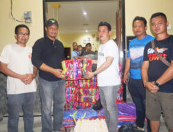 Wujud Bakti Kepedulian Kepada Masyarakat, PT Berau Coal Serahkan Dukungan Kebutuhan Darurat ke Korban Kebakaran di Pegat Bukur