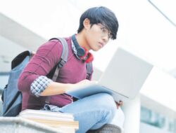 Bikin Mahasiswa Ngutang