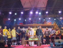 Komitmen Dukung Pelestarian Adat