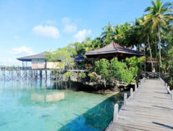 Pengembangan Pariwisata dan Kearifan Lokal