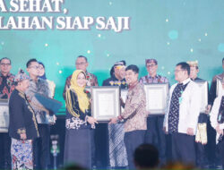 Bupati Berau Raih STBM Award 2024