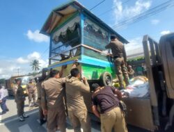 Satpol PP Bulungan Angkut Gerobak PKL