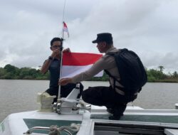 Bagi-Bagi Bendera Sambut HUT RI