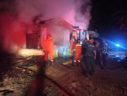 Dua KK Kehilangan Tempat Tinggal