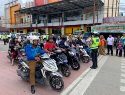 Pengendara Mobil Dilarang Berhenti di Kotak Merah