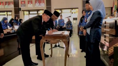 Bupati Berau Lantik 7 Pejabat Baru, Tekankan Loyalitas dan Larangan “Korupsi Waktu”