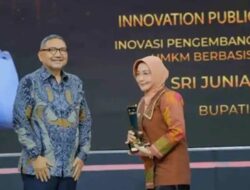 Bupati Berau Raih Penghargaan Nasional Inovasi Membangun Negeri 2025 dari TvOne