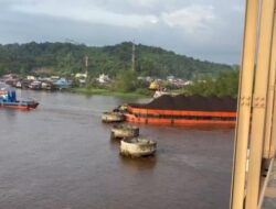 Polisi Lidik Insiden Jembatan Mahulu, Kapal Tongkang Batu Bara Diduga Tambat Ilegal
