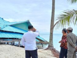 Abrasi Kikis Pulau Derawan, Lima Bangunan Hilang, Proyek Penahan Ombak Terhambat Izin