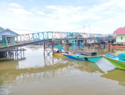 Jembatan Penghubung Antar RT di Kampung Tias dilaporkan Mengalami Kerusakan