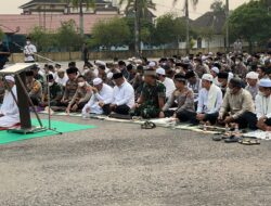 Tangis Pecah Usai Salat Istisqa, Bupati Sri Juniarsih: Personel Lapangan Sudah Kelelahan